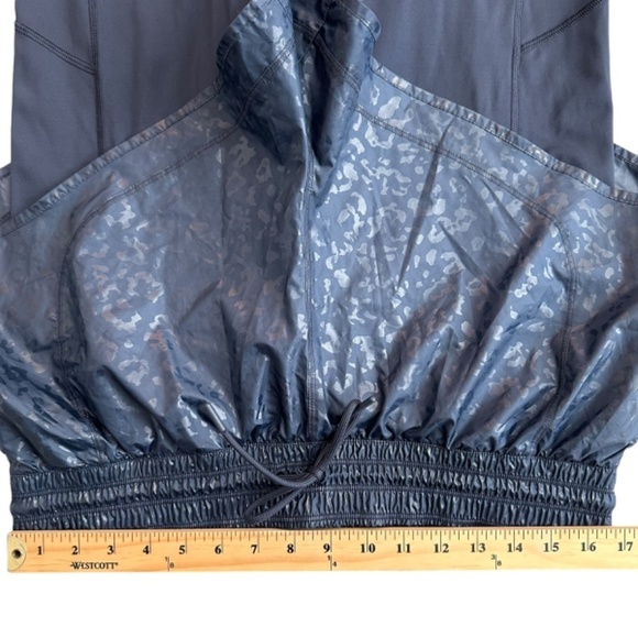 Athleta Rainier 2 in 1 Tight  Women's Size L  High Rise Water Repellent Workout - Picture 9 of 16